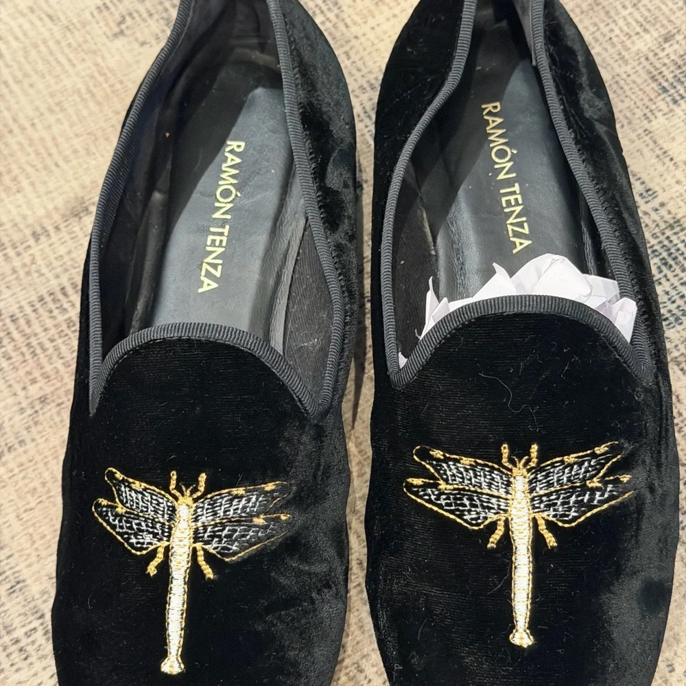 Ramon Tenza Black Velvet Loafers with Gold dragonfly Embroidery size 8